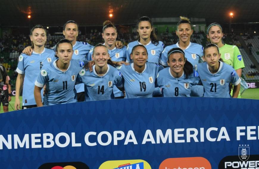 La selección uruguaya femenina es histórica: le ganó a Brasil - Uruguay  Natural Marca Pais - Sitio Oficial