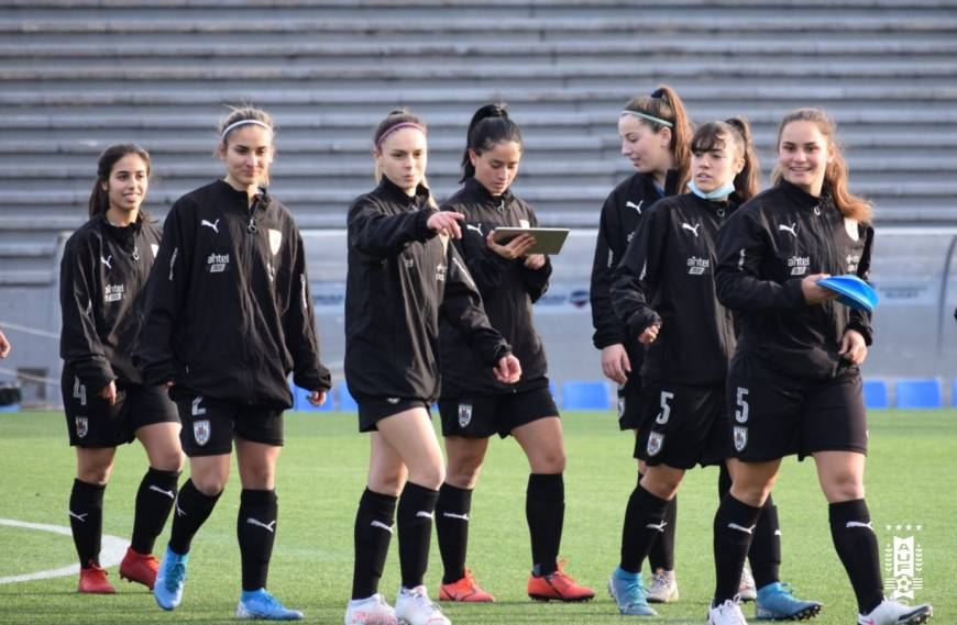 Qué debe ocurrir para que Uruguay clasifique al cuadrangular final en el  Sudamericano sub 17 femenino en el Charrúa?