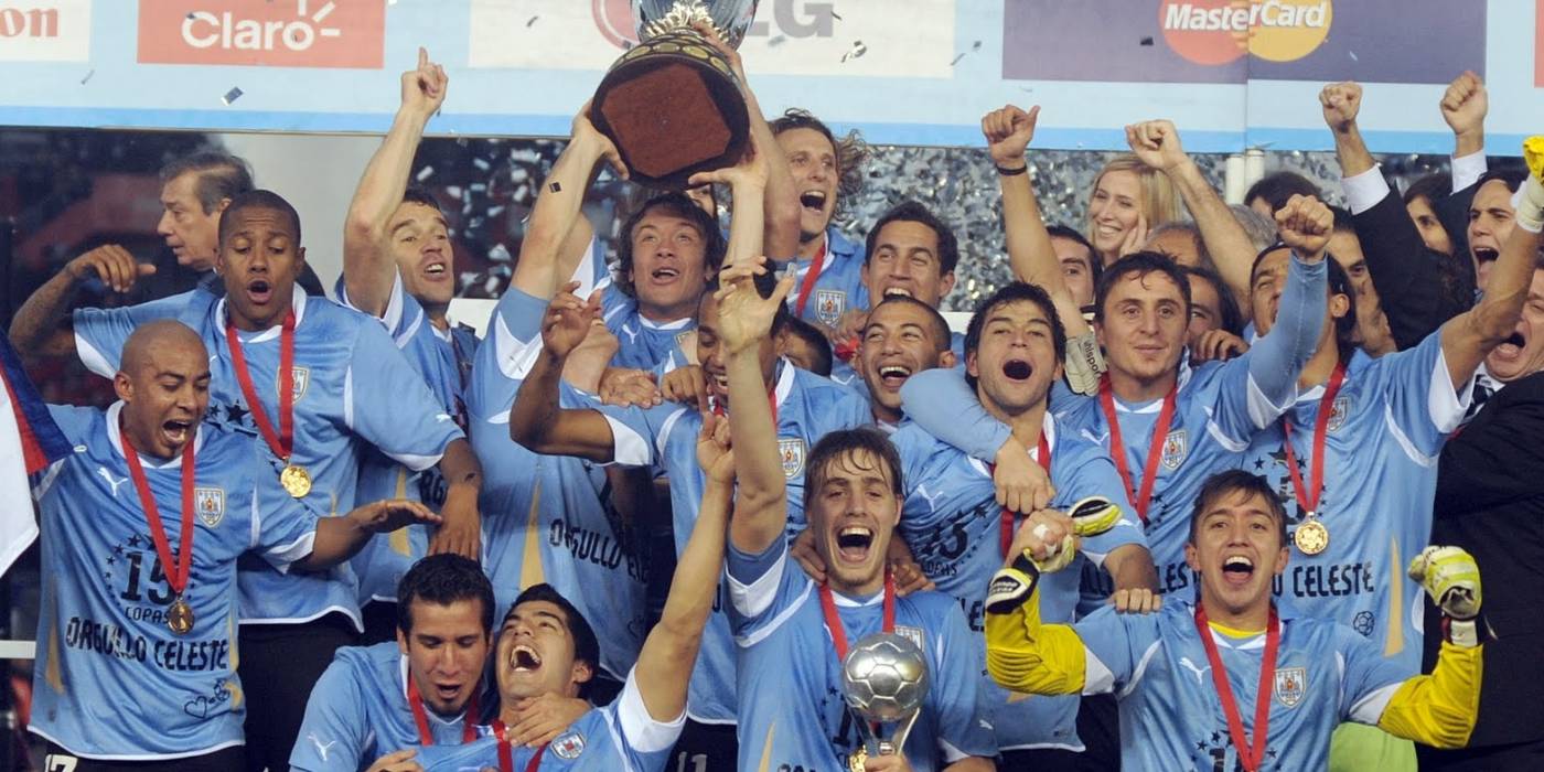 Capítulo 11: El equipo de fútbol masculino uruguayo a través de Óscar  Tabárez