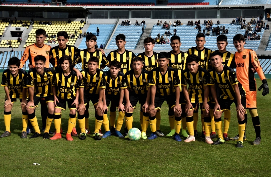 Quedaron definidos los árbitros para la última fecha del Torneo Apertura -  EL PAÍS Uruguay