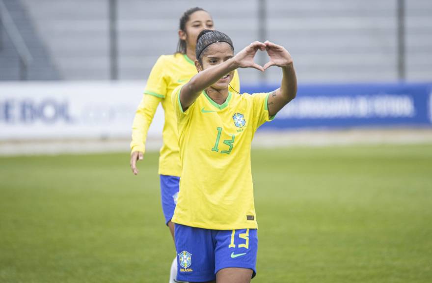 Comienza este domingo en Colonia la Liga Evolución Femenina Sub 19 - La  Colonia Digital