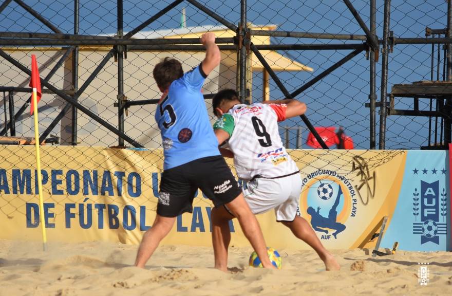 Fútbol Playa AUF on X: 🇺🇾 ¡𝗛𝗢𝗬 𝗝𝗨𝗘𝗚𝗔 𝗨𝗥𝗨𝗚𝗨𝗔𝗬! Se