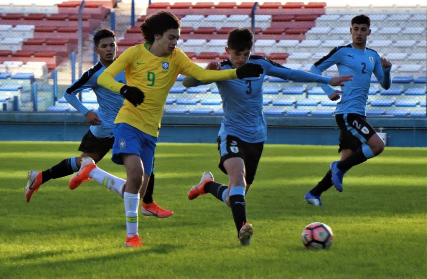 AUF - Selección Uruguaya de Fútbol - #Apertura2019, Hoy, con tres partidos  a las 15 y uno a las 16 h, se complementará la 15a fecha.