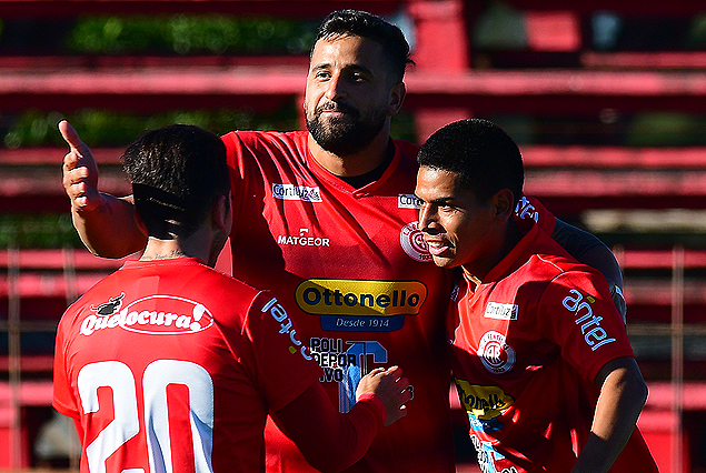 Albion Football Club on X: HOY JUEGA EL PIONERO DEL FÚTBOL URUGUAYO 🇺🇾  ▫️ ⏩ FECHA 9️⃣ 🗓 21/9 ⏰ 14;30 🆚️ @TacuaremboFC1 🏟 Estadio Charrúa 📺  @VTVuruguay 📻 @PorLaRaya890 ▫️ #PioneroDelFútbolUruguayo #VamosAlbion  #MiraloEnCasa