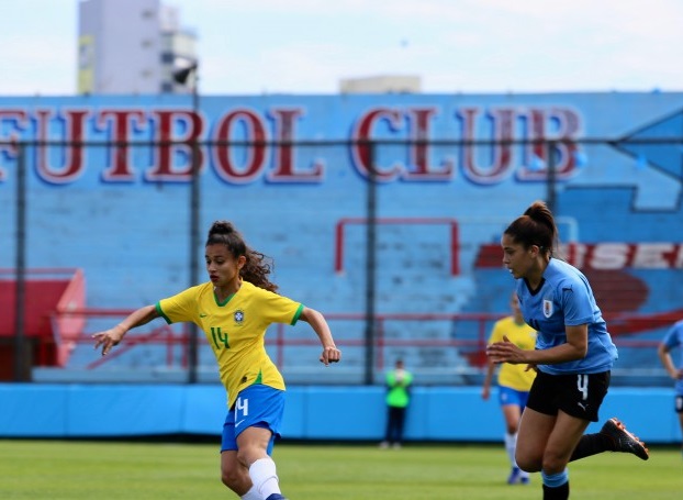 Fútbol femenino: Uruguay se mide hoy ante Brasil - RO Contenidos