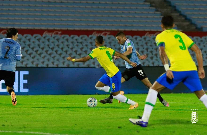 Uruguay y Brasil hoy en eliminatorias en Estadio Centenario - Prensa Latina