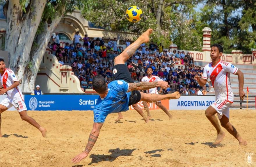 Fútbol Playa AUF on X: 🇺🇾 ¡𝗛𝗢𝗬 𝗝𝗨𝗘𝗚𝗔 𝗨𝗥𝗨𝗚𝗨𝗔𝗬! Se viene la  tercera presentación celeste en la @CopaAmerica 2️⃣0️⃣2️⃣3️⃣. 🆚 Ecuador  🏖️ La Rural de Rosario 🕔 14 h #ElEquipoQueNosUne   / X