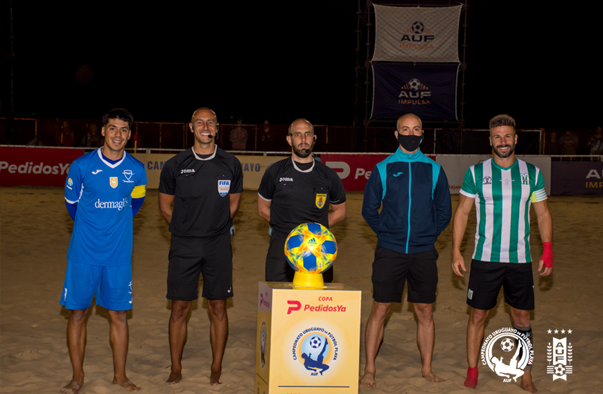 Uruguay clasificó al Mundial de Fútbol Playa 2021 - 970 Universal