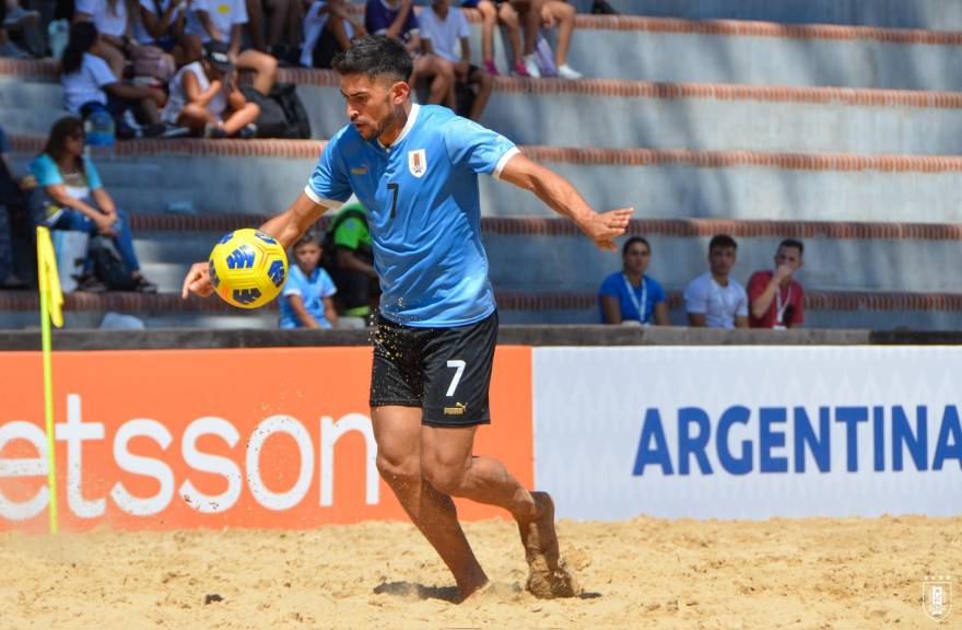 Fútbol playa: Uruguay 5to en Recife