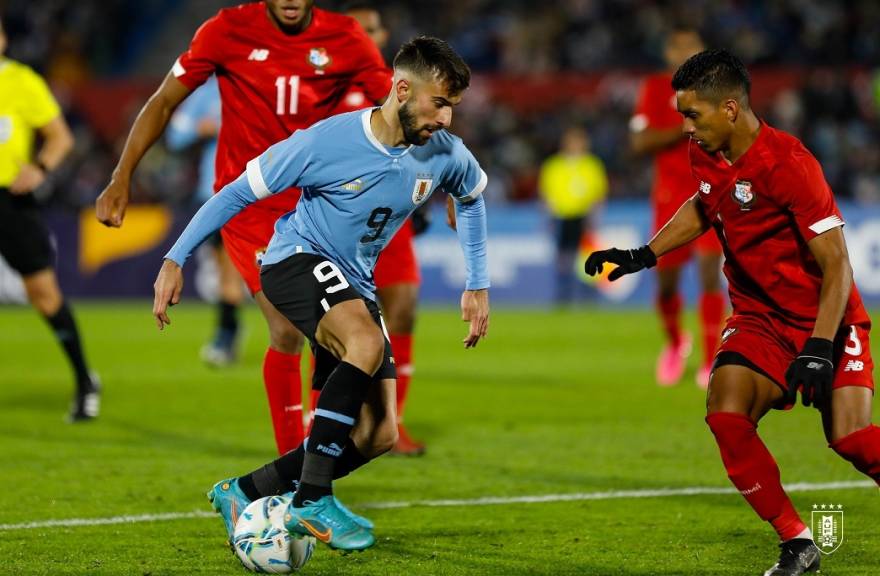 Uruguay se despidió de su público con victoria ante Panamá - AUF