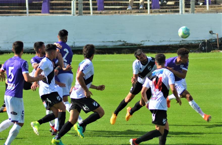 Danubio e Defensor são rebaixados no Campeonato Uruguaio