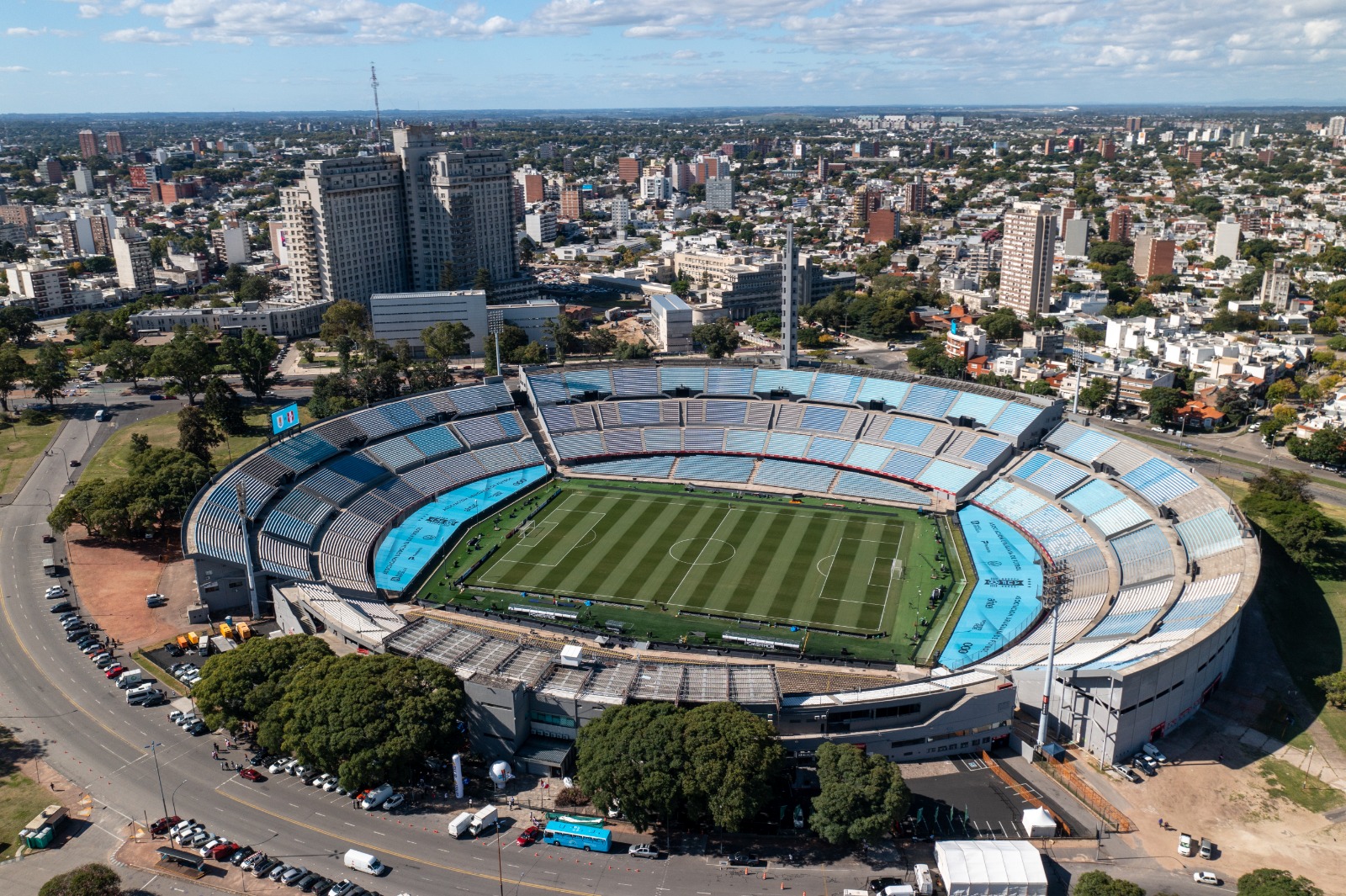 El Tribuna Olímpica do Estádio Centenário, O Estádio Centen…