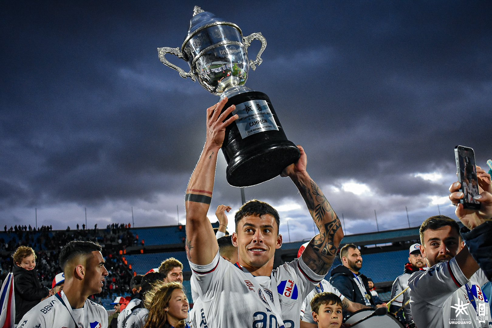 Fútbol uruguayo. Finaliza la fecha número 13 del Clausura: Nacional gana la Tabla  Anual