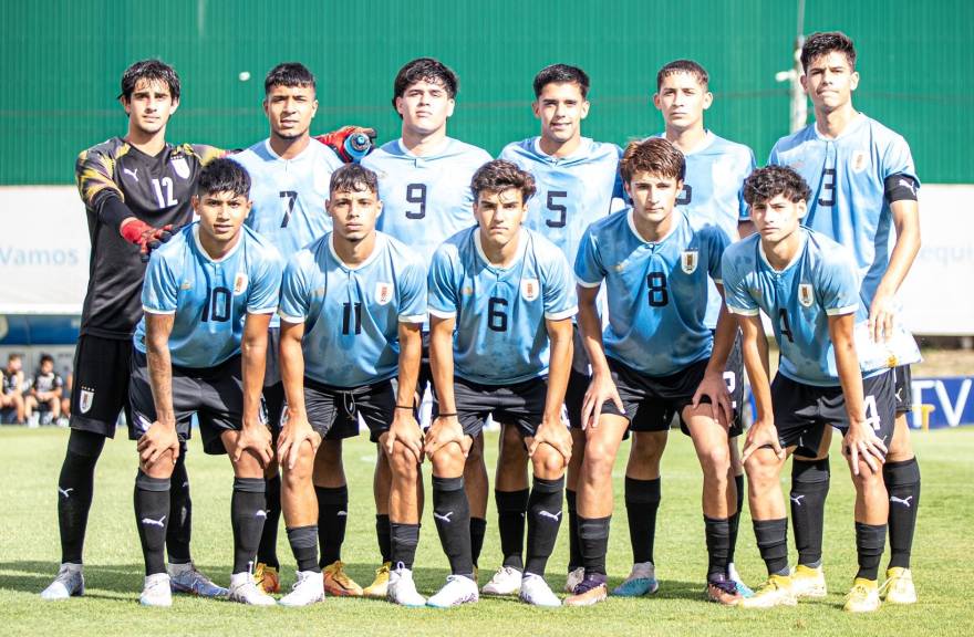 AUF - Selección Uruguaya de Fútbol - #SelecciónSub17, Hoy Uruguay  disputará un partido amistoso internacional ante México, a las 16 h, en el  estadio Belvedere.