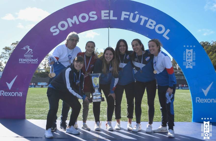 AUF Femenino on X: #DivisionalB  Tabla Anual del Campeonato Mujeres del  Uruguay.  / X