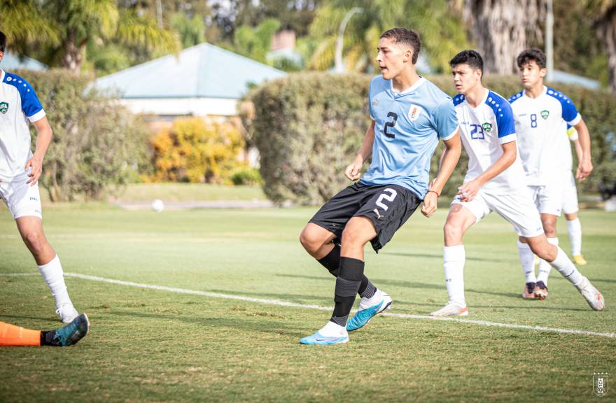 AUF - Selección Uruguaya de Fútbol - #SelecciónSub17, Hoy Uruguay  disputará un partido amistoso internacional ante México, a las 16 h, en el  estadio Belvedere.