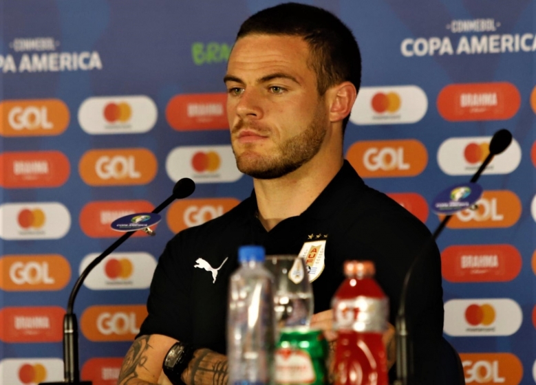 Conferencia de Nandez en el Arena Fonte Nova