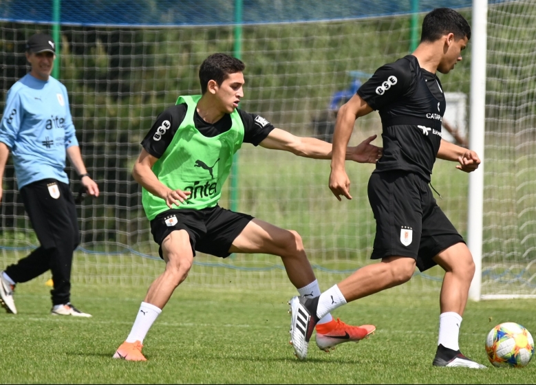 Entrenamiento de la Celeste previo a partir a Lodz 